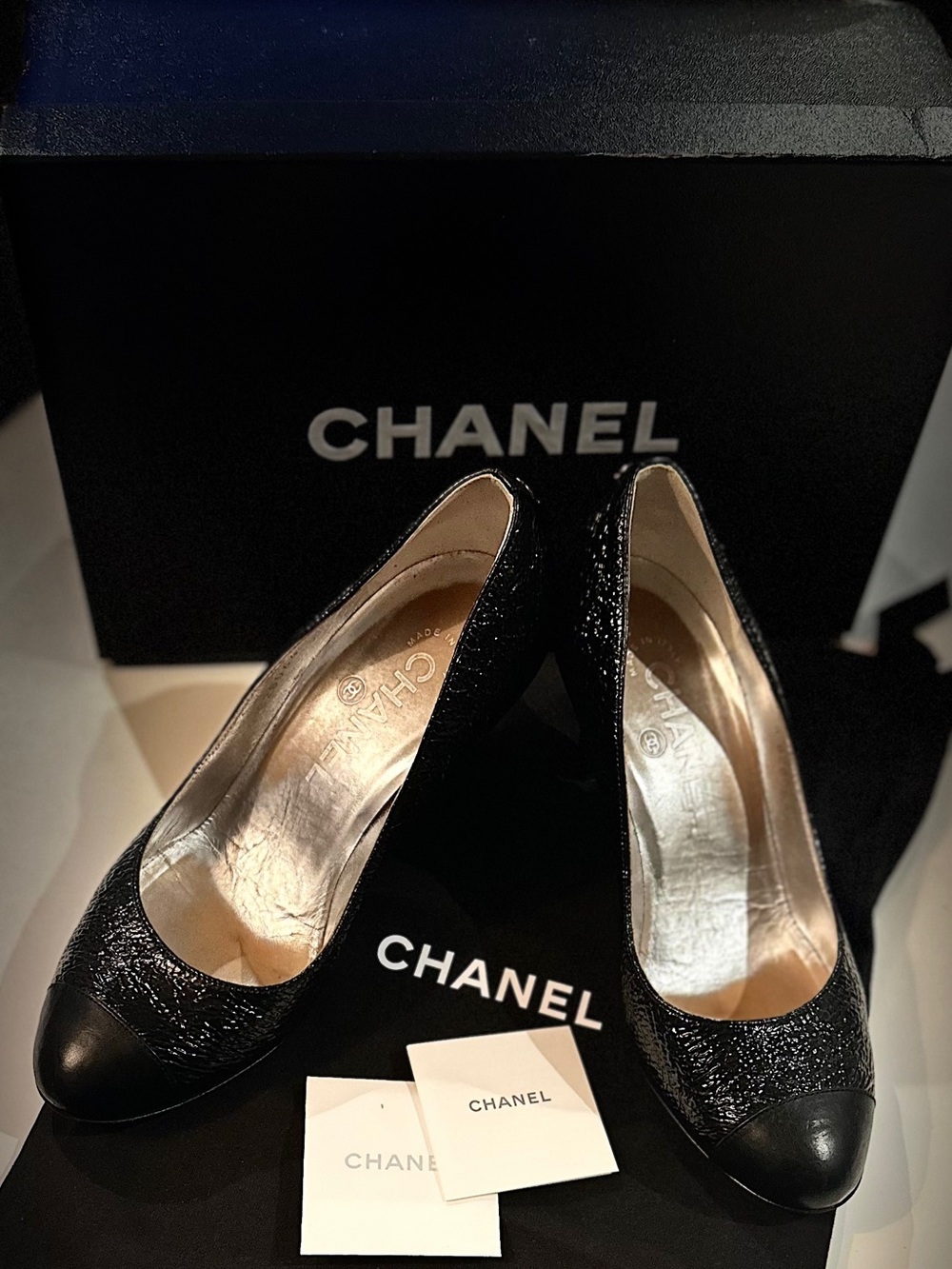 CHANEL Black distressed Leather Cap Toe Heels